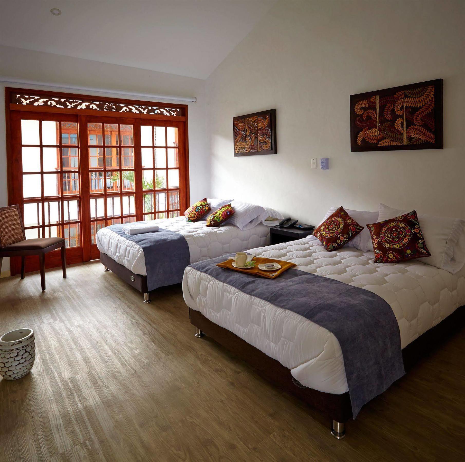 Lombok Hotel & Spa Antes Hotel Casablanca Guaduas Bagian luar foto