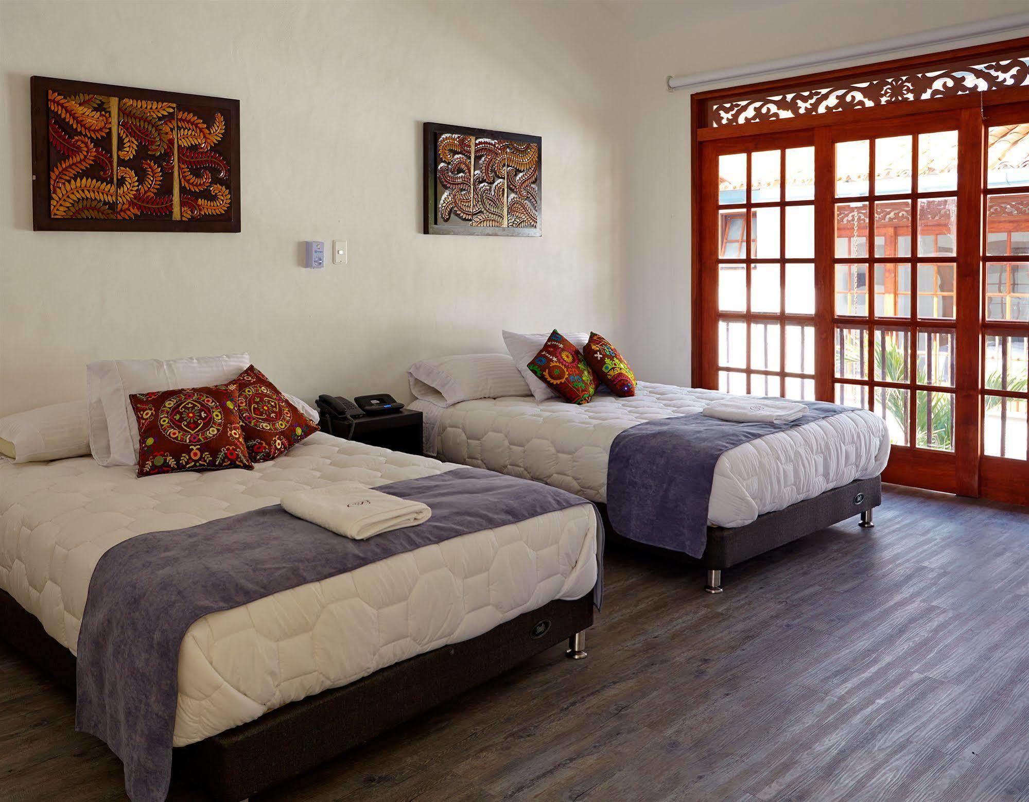 Lombok Hotel & Spa Antes Hotel Casablanca Guaduas Bagian luar foto