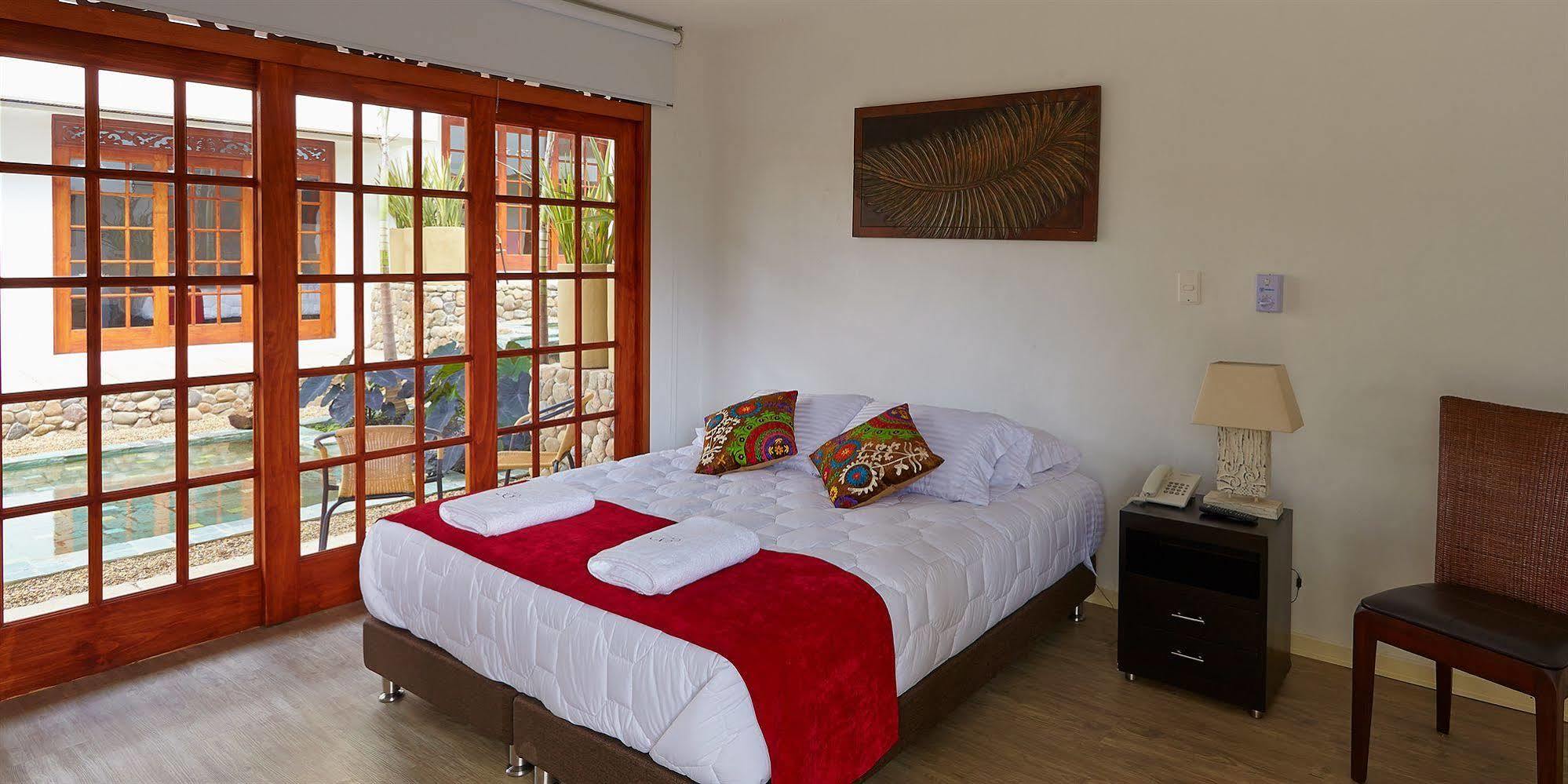 Lombok Hotel & Spa Antes Hotel Casablanca Guaduas Bagian luar foto