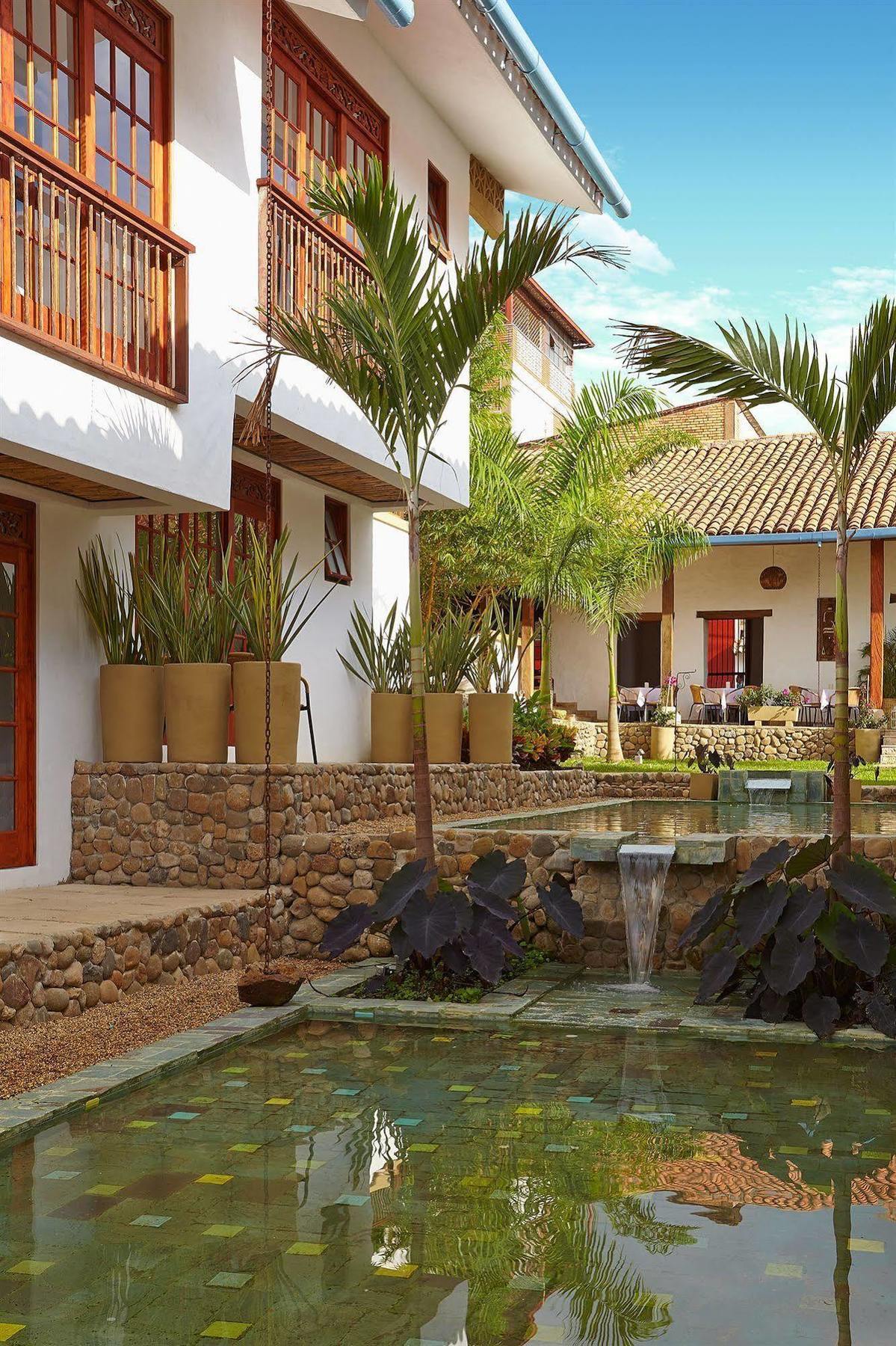 Lombok Hotel & Spa Antes Hotel Casablanca Guaduas Bagian luar foto