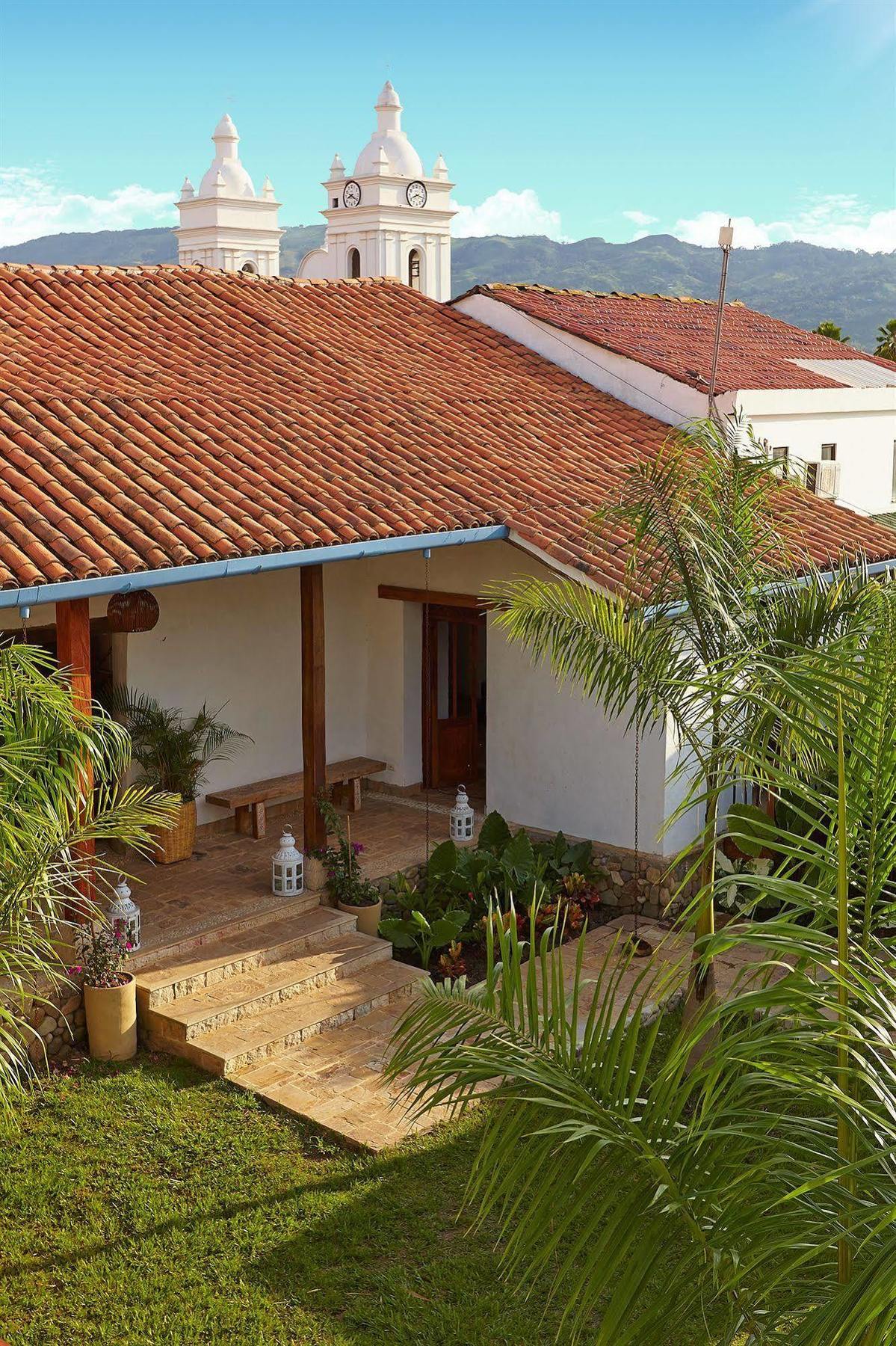 Lombok Hotel & Spa Antes Hotel Casablanca Guaduas Bagian luar foto